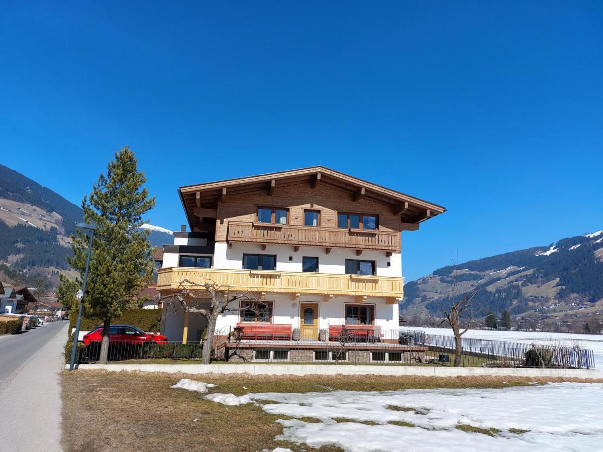 Haus Kreidl Bed & Breakfast Schwendau Bagian luar foto